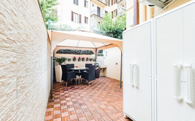 Florence Liona Apartments