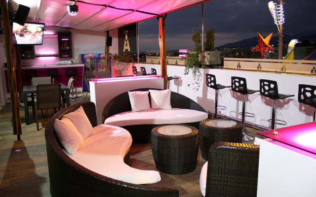 Hotel San Antonio Plaza