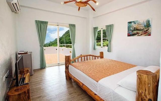 Beautiful Little Pony Villa