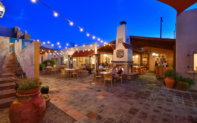 Lodge on the Desert