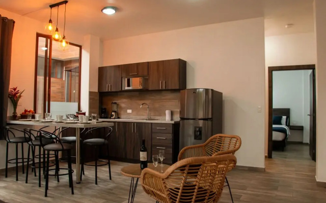 Toucan Platinum Suites Aparthotel