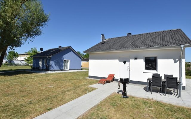 Cozy Holiday Home in Pepelow with Garden