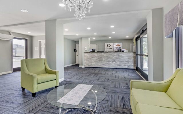 Suburban Studios Verona - Staunton North