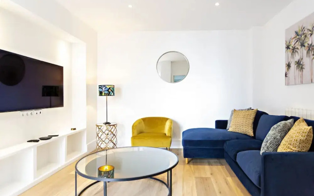 Amarela17 in Tavira With 4 Bedrooms and 4 Bathrooms