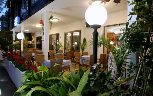 Hotel Busignani