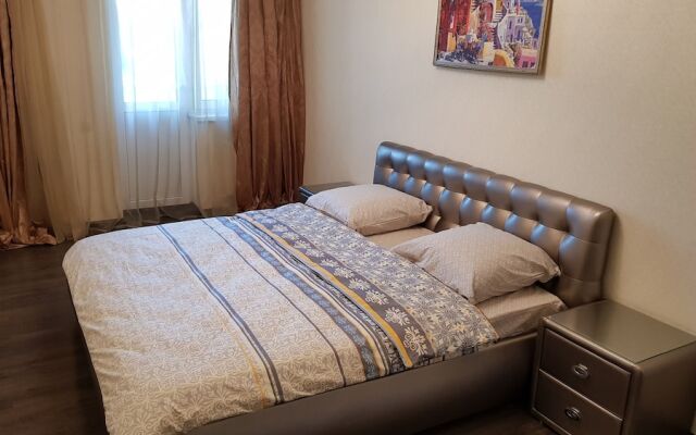 DeLuxe Apartment Akademika Yangelya 2