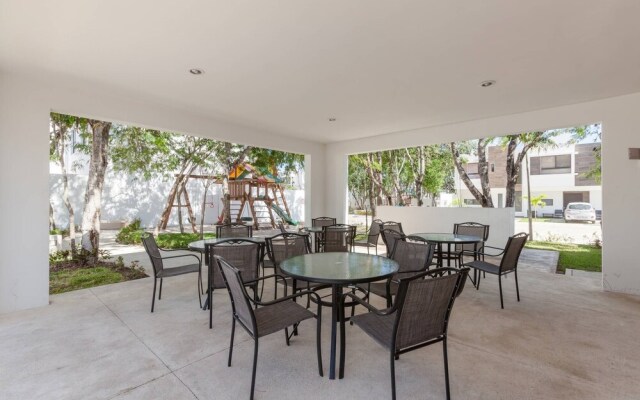 Pu-kka House By Perlitas Home