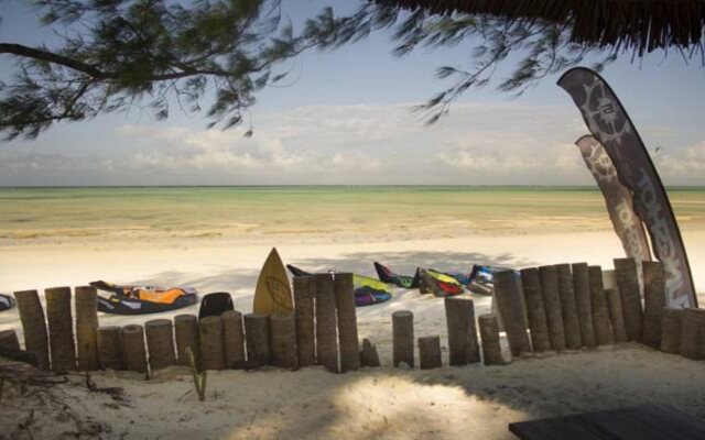 Dhow Inn Boutique Hotel