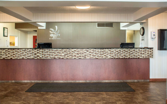 Quality Inn Rochester Airport