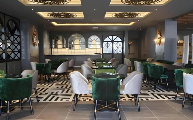 Dreamscape Apartment @ Golden Hills