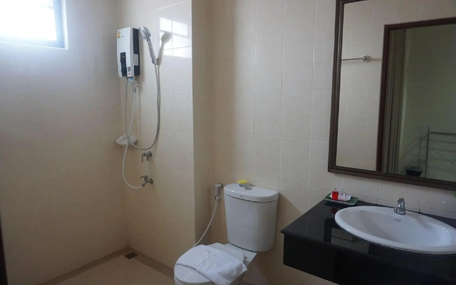 Parisa Place Hotel