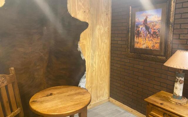 Deluxe Big Texan Multi Suite