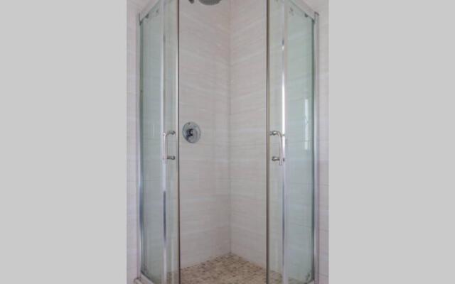 Alimama Spaces: Manson's Rosa Royale