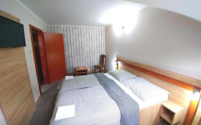 Pod Hradom Restaurant & Pension