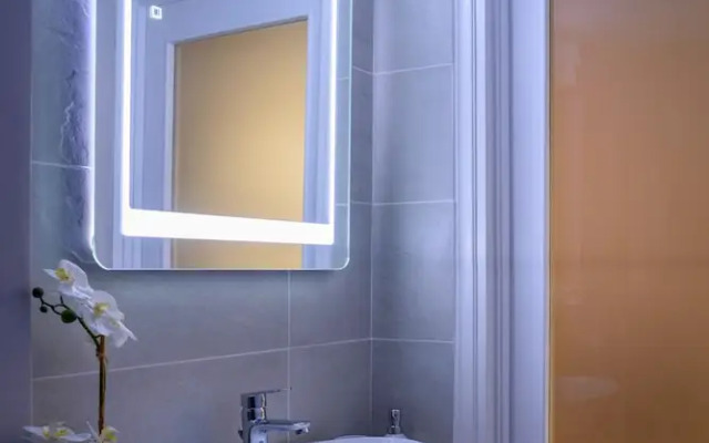 Acropolis Exclusive Studio