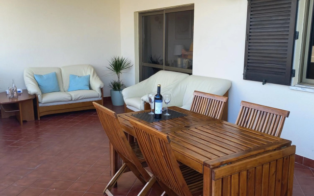 Inema Beach House Iberlagos