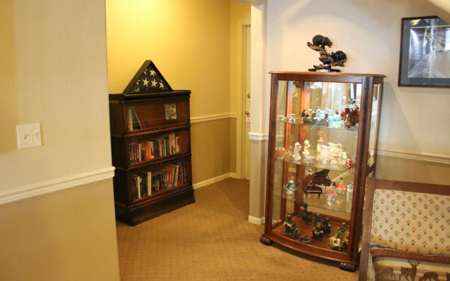 Black Bear Manor