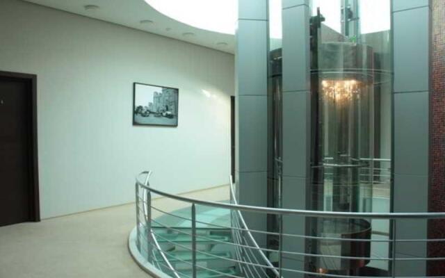 Royal Park Baku Hotel
