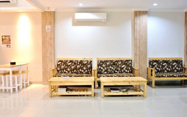 ZEN Rooms Basic Pegangsaan Kelapa Gading