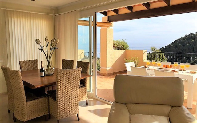 Sea-view holiday home in Altea Hills with private pool