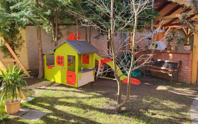 Liget Nyaralóház és Apartman Liget