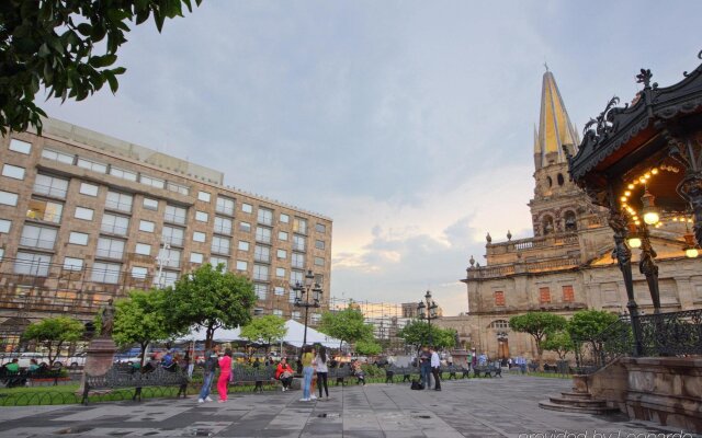 One Guadalajara Centro Histórico