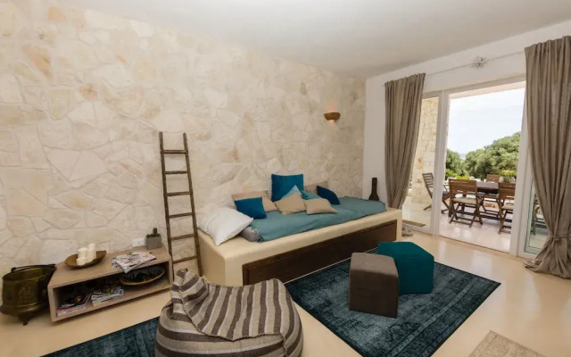 Villa Butterfly
