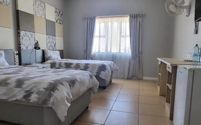 Shalimar Gardens Hotel