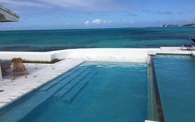 Art Retreat Bahamas