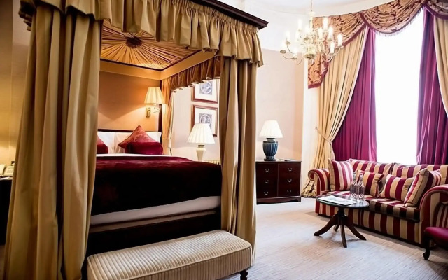 Colonnade Hotel London