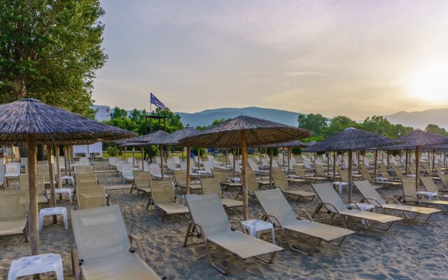 Cronwell Platamon Resort