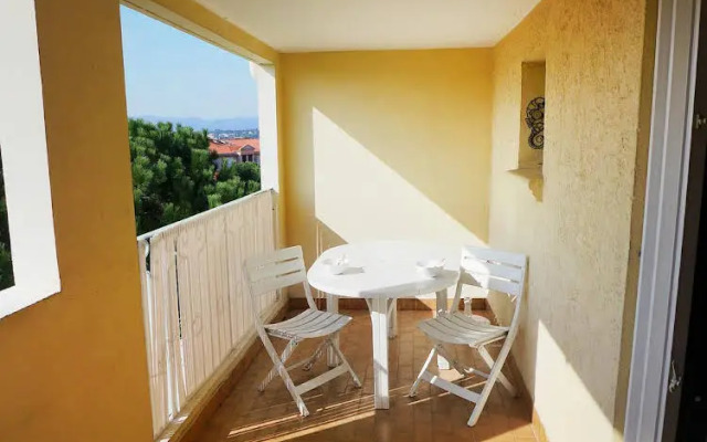 Apartment Ste Croix le Parc