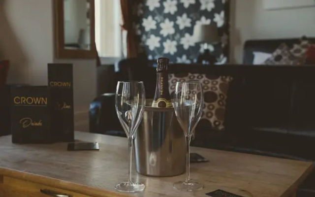 The Crown Hotel
