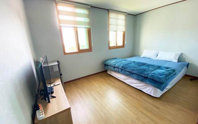 Sanbangsan Parktel - Hostel