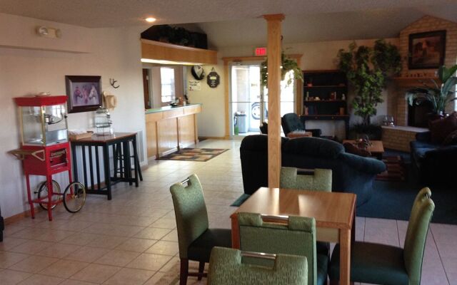 HomeTown Inn By OYO Texhoma, OK