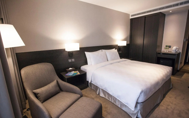 Platinum Hotel