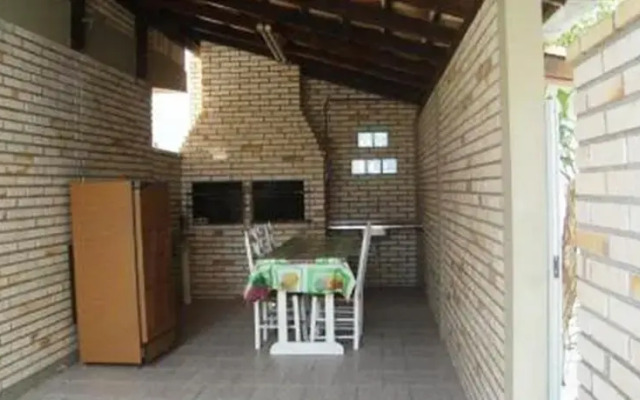 Morada do Pica-Pau Apartamentos, Casa e Camping na praia de Bombas, Bombinhas/SC
