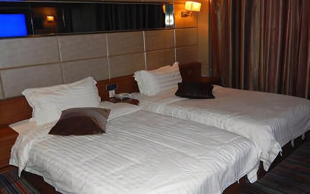 Golden Hotel
