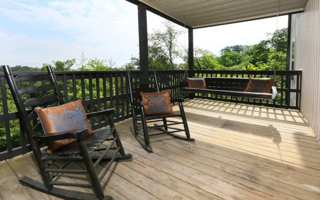 Pinnacle View 7B - Three Bedroom Chalet