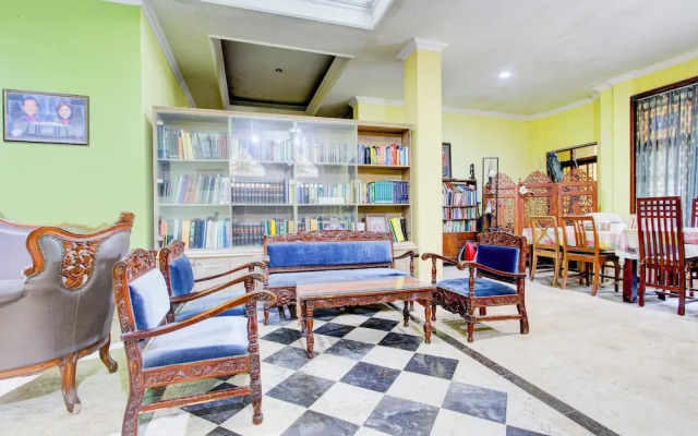 OYO 94009 Homestay Ndalem Kademangan