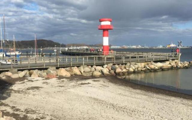 Seaside Apartments - Dreamy Green