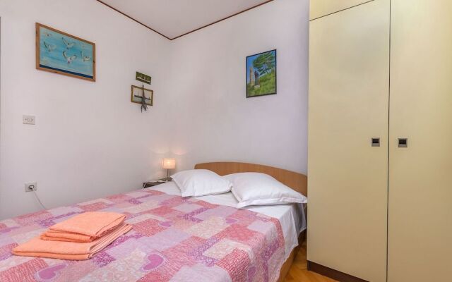 Apartment Proti