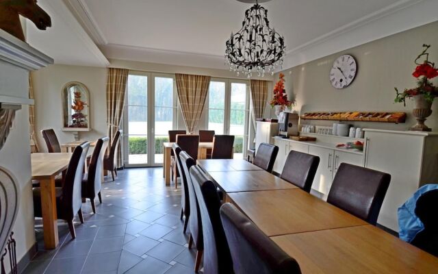 Malcot Hotel