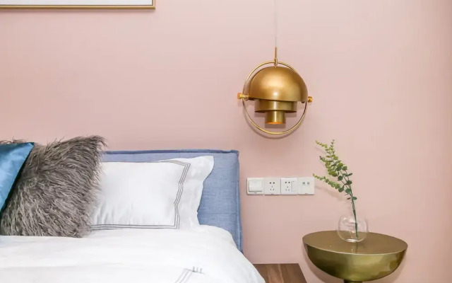 Locals Boutique Apartment Huafa Plaza 5