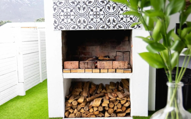 Villa Le Roc Kleinmond Accommodation