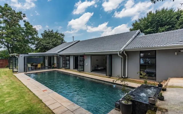 The Urban Sanctuary Boutique Hotel