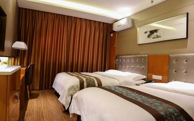 Oriental Hawaii Hotel (Heihe Central Pedestrian Street Shop)