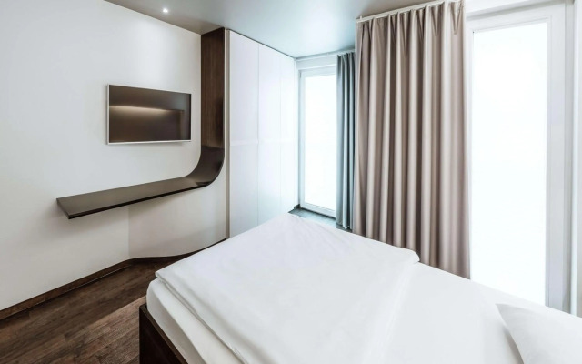 Hotel Q