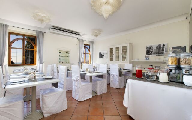 Hotel Herculaneum