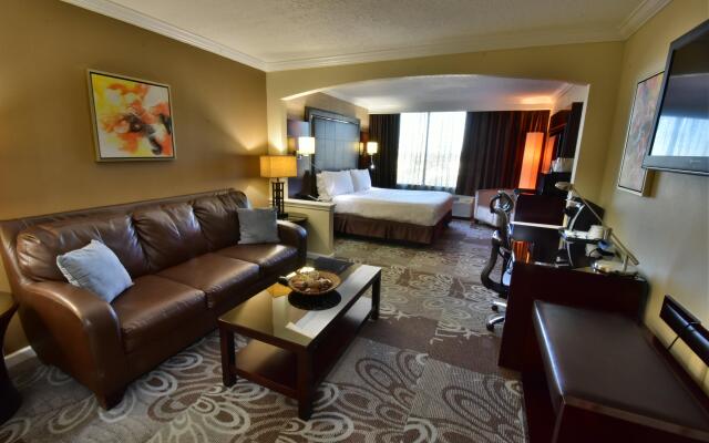 Holiday Inn Orlando East - UCF Area, an IHG Hotel